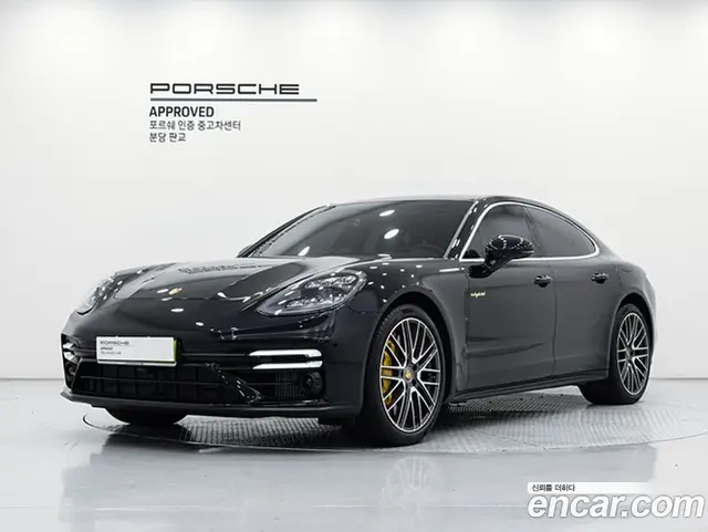 Porsche Panamera 2023 4.0 автомат (гидро), миниатюра 1