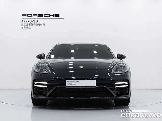 Porsche Panamera 2023 4.0 автомат (гидро), миниатюра 3
