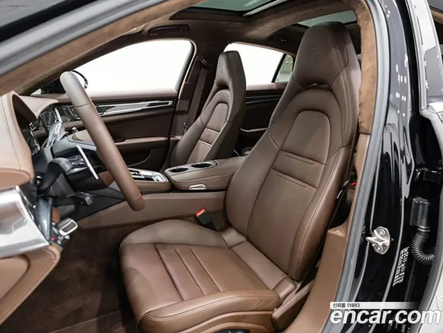 Porsche Panamera 2023 4.0 автомат (гидро), миниатюра 10