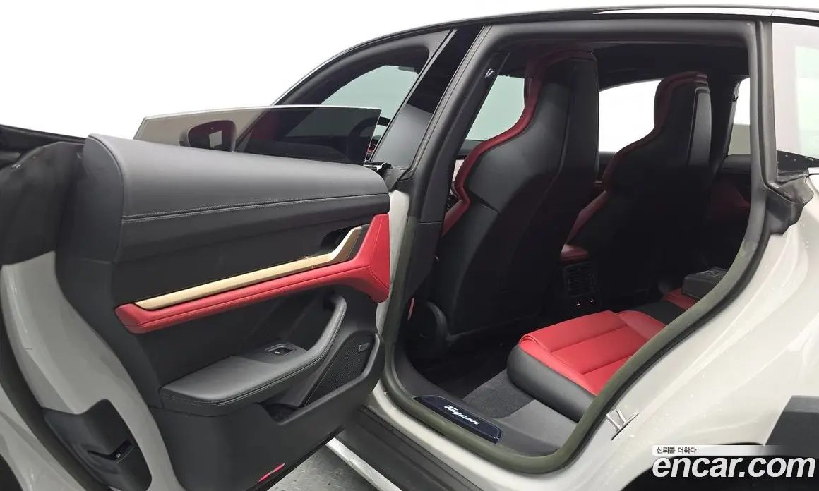 Porsche Taycan 2023 0.1 автомат (гидро), фото 15