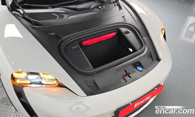 Porsche Taycan 2023 0.1 автомат (гидро), миниатюра 5