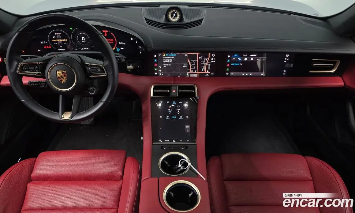 Porsche Taycan 2023 0.1 автомат (гидро), фото 9