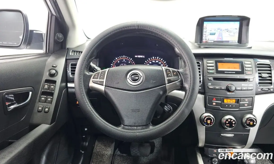 SsangYong Korando 2012 2.0 автомат (гидро), фото 12