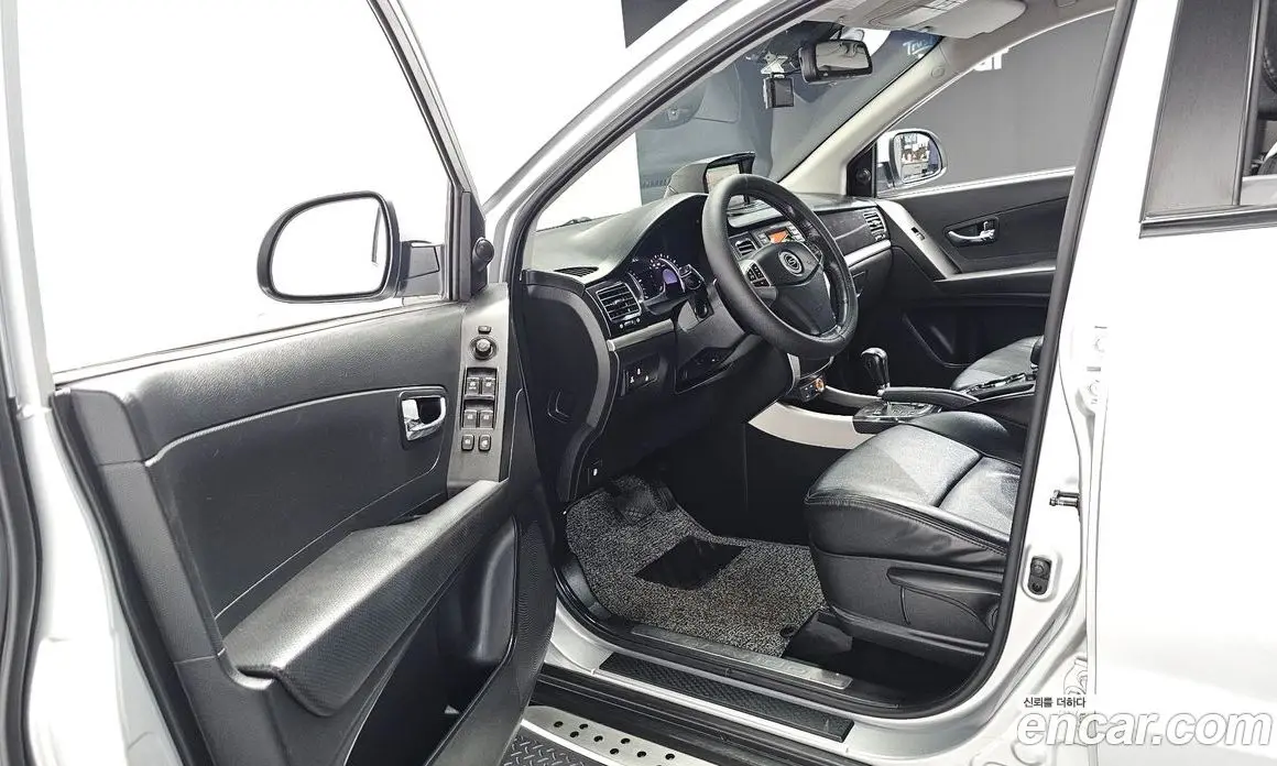 SsangYong Korando 2012 2.0 автомат (гидро), фото 10