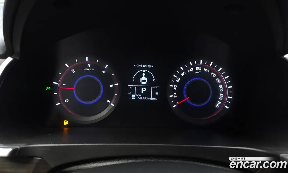 SsangYong Korando 2016 2.2 автомат (гидро), фото 11