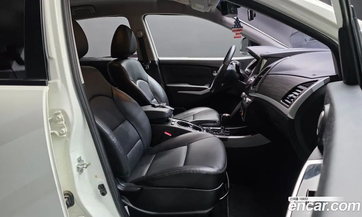 SsangYong Korando 2016 2.2 автомат (гидро), фото 16