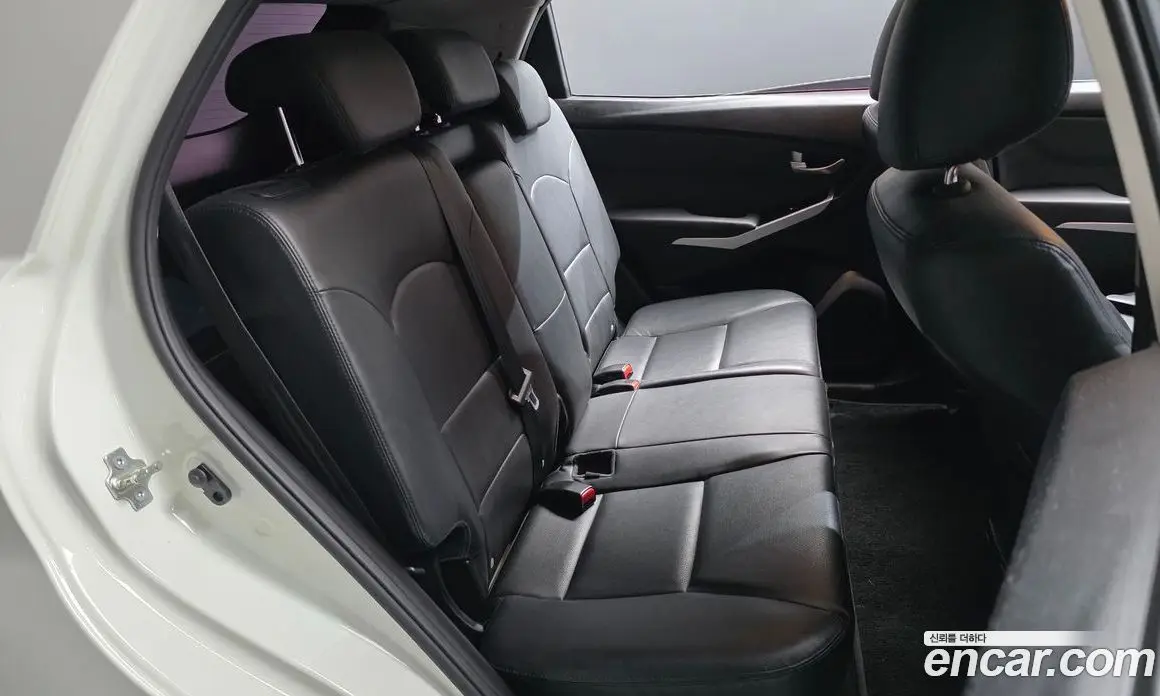 SsangYong Korando 2016 2.2 автомат (гидро), фото 17