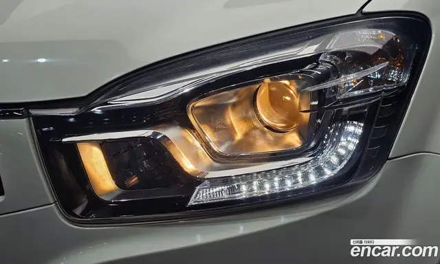 SsangYong Korando 2016 2.2 автомат (гидро), миниатюра 8