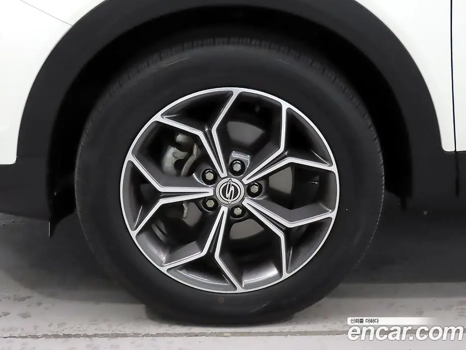 SsangYong Korando 2021 1.5 автомат (гидро), фото 5