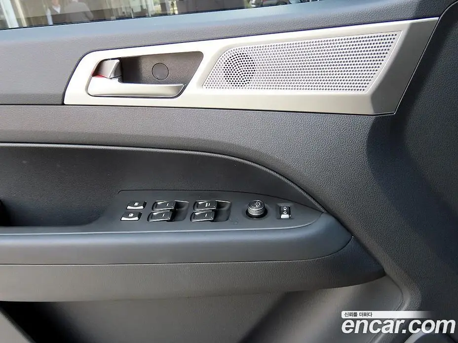 SsangYong Rexton 2019 2.2 автомат (гидро), фото 13