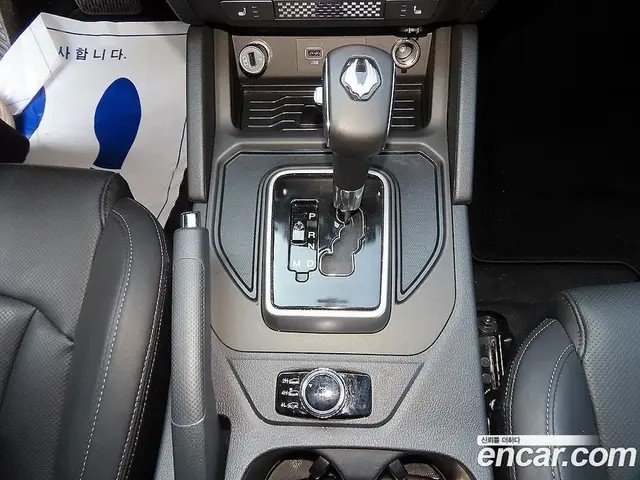 SsangYong Rexton 2019 2.2 автомат (гидро), миниатюра 9