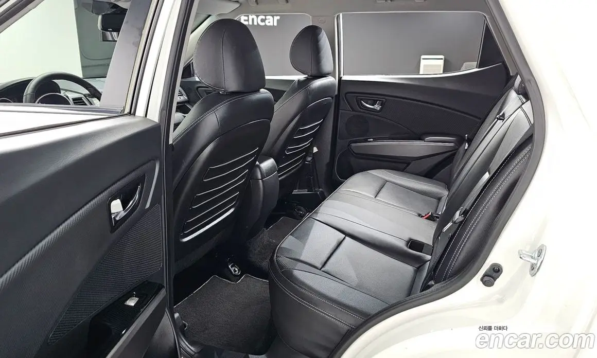 SsangYong TIBOLI 2017 1.6 автомат (гидро), фото 11