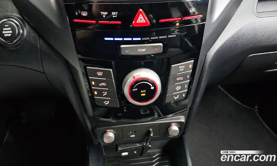 SsangYong TIBOLI 2017 1.6 автомат (гидро), фото 17