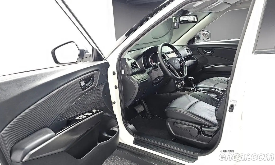 SsangYong TIBOLI 2017 1.6 автомат (гидро), фото 10