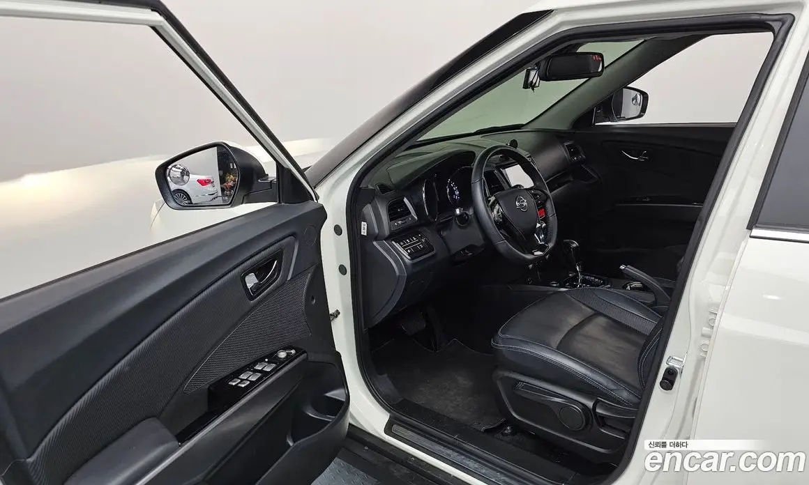 SsangYong TIBOLI 2017 1.6 автомат (гидро), фото 13