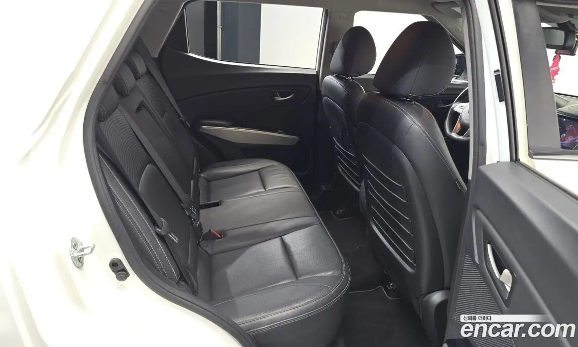 SsangYong TIBOLI 2018 1.6 автомат (гидро), фото 11