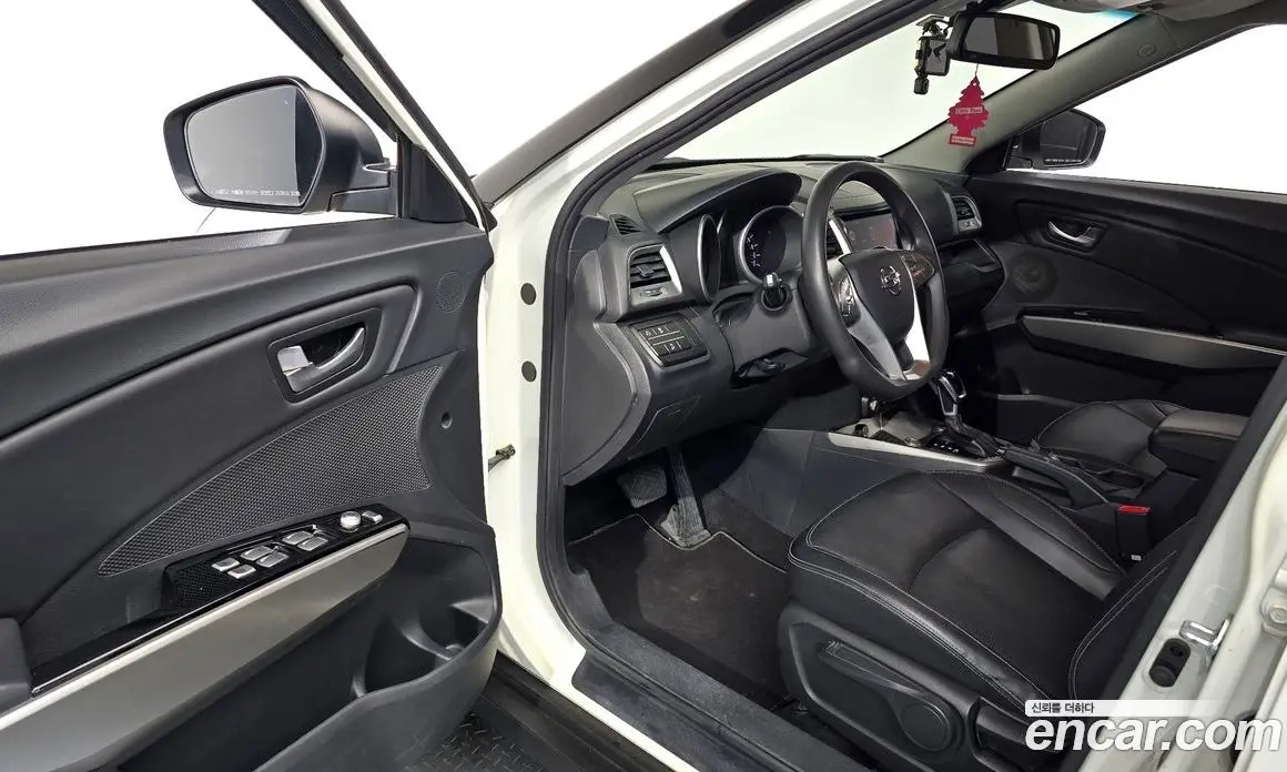 SsangYong TIBOLI 2018 1.6 автомат (гидро), фото 10
