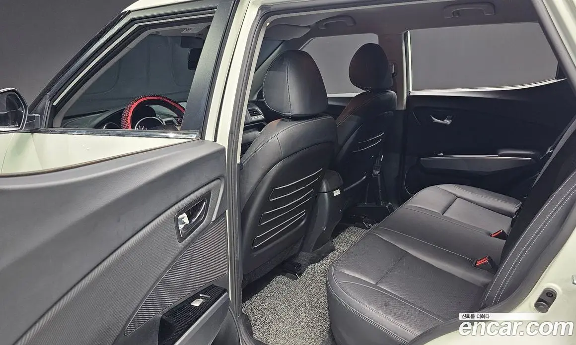 SsangYong TIBOLI 2019 1.6 автомат (гидро), фото 17