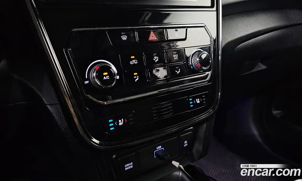SsangYong TIBOLI 2021 1.5 автомат (гидро), фото 18