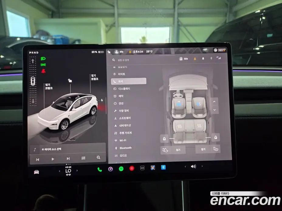 Tesla Model Y 2025 автомат (гидро), фото 12