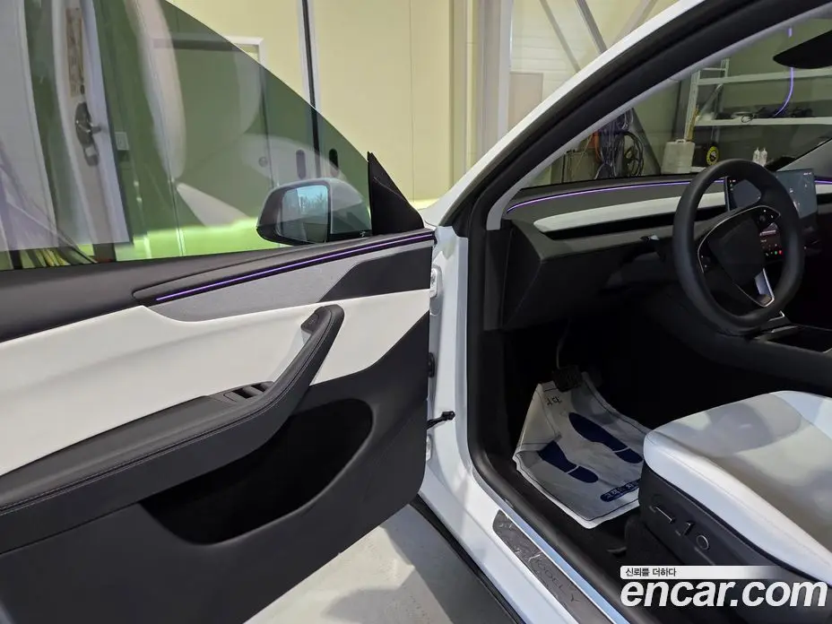 Tesla Model Y 2025 автомат (гидро), фото 7