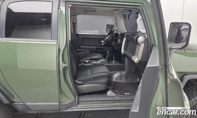 Toyota FJ Cruiser 2007 4.0 автомат (гидро), миниатюра 11