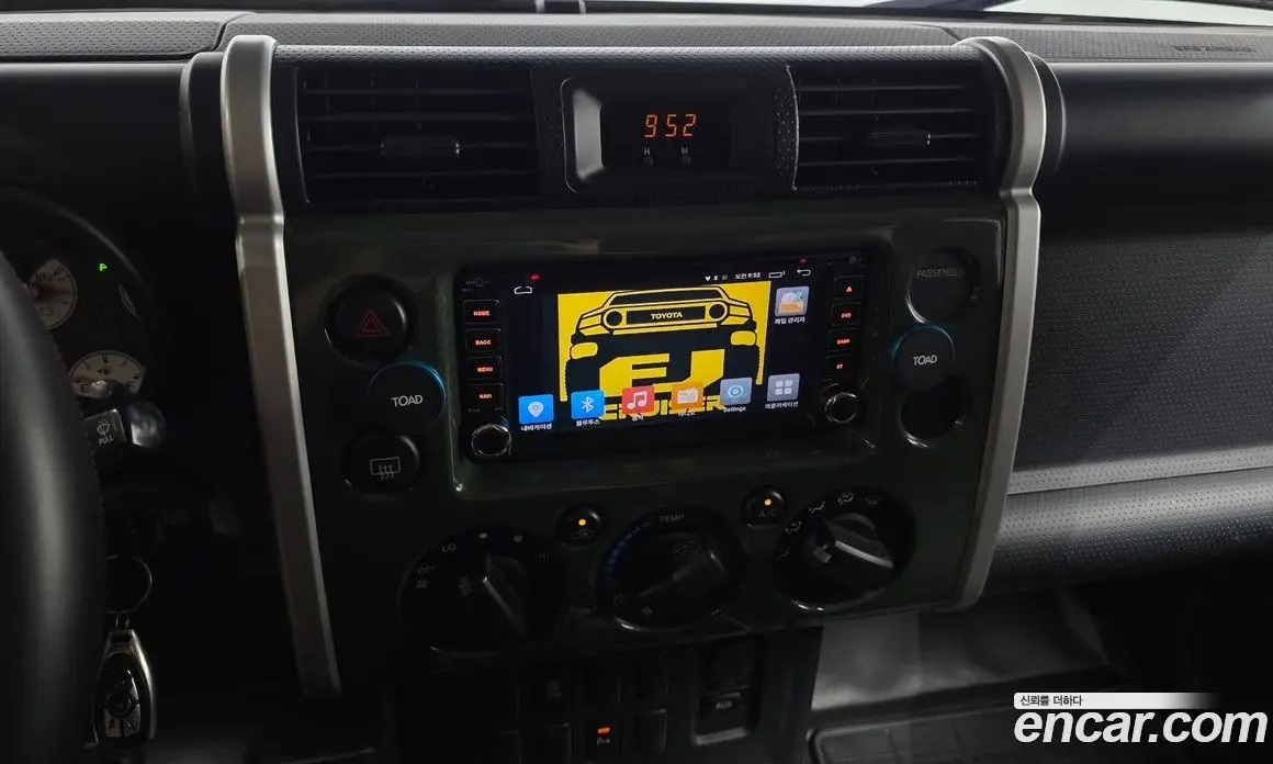 Toyota FJ Cruiser 2007 4.0 автомат (гидро), фото 13