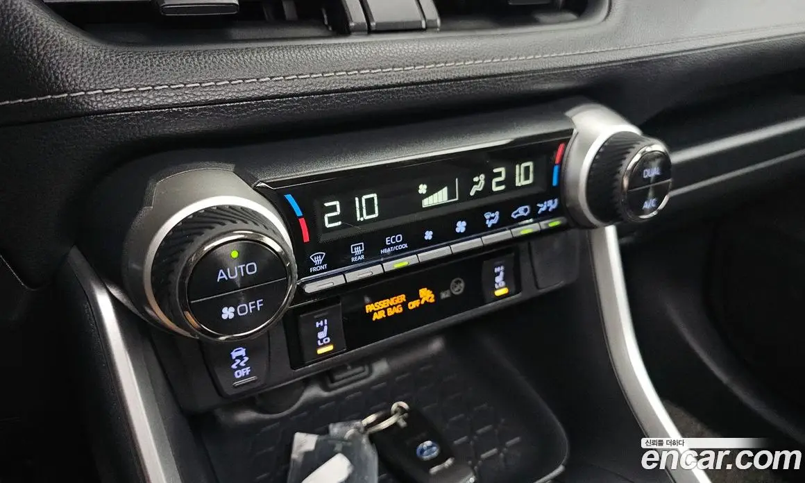 Toyota RAV4 2022 2.5 автомат (гидро), фото 18