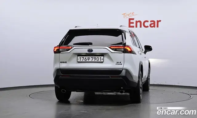 Toyota RAV4 2022 2.5 автомат (гидро), миниатюра 4