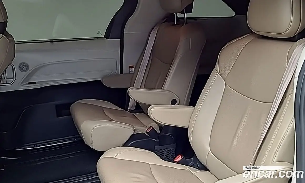 Toyota Sienna 2021 2.5 автомат (гидро), фото 10