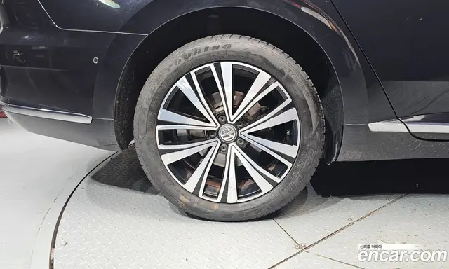 Volkswagen Arteon 2019 2.0 автомат (гидро), миниатюра 5
