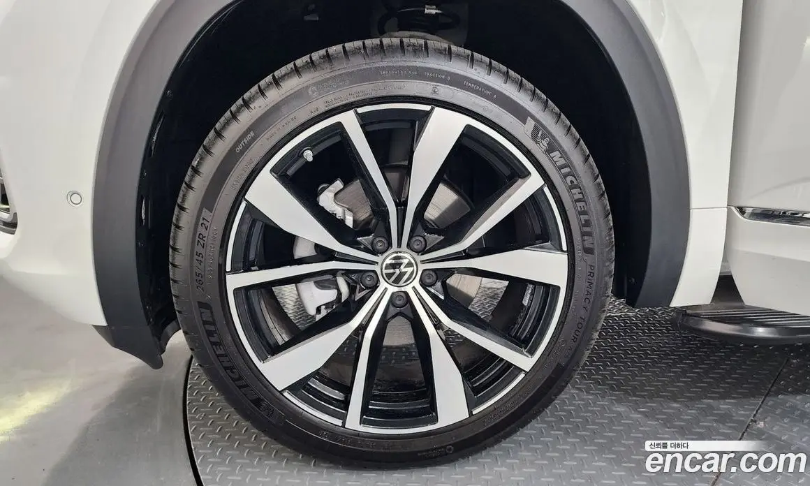 Volkswagen Atlas 2025 2.0 автомат (гидро), фото 5