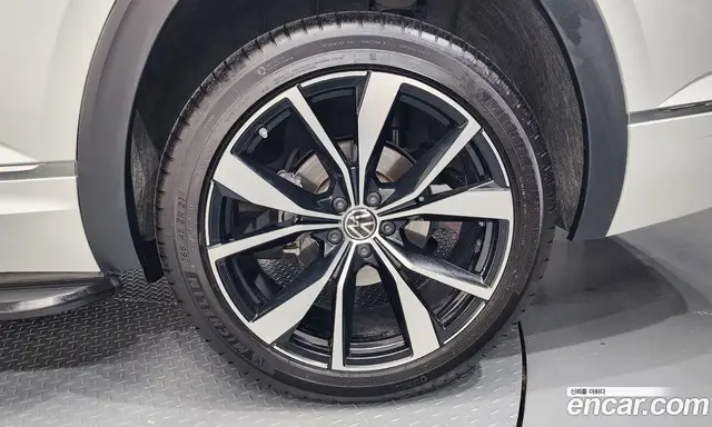 Volkswagen Atlas 2025 2.0 автомат (гидро), миниатюра 7