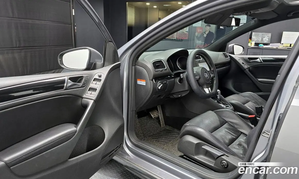 Volkswagen Golf 2011 2.0 автомат (гидро), фото 11 Volkswagen Golf 2011 2.0 автомат (гидро), фото 11