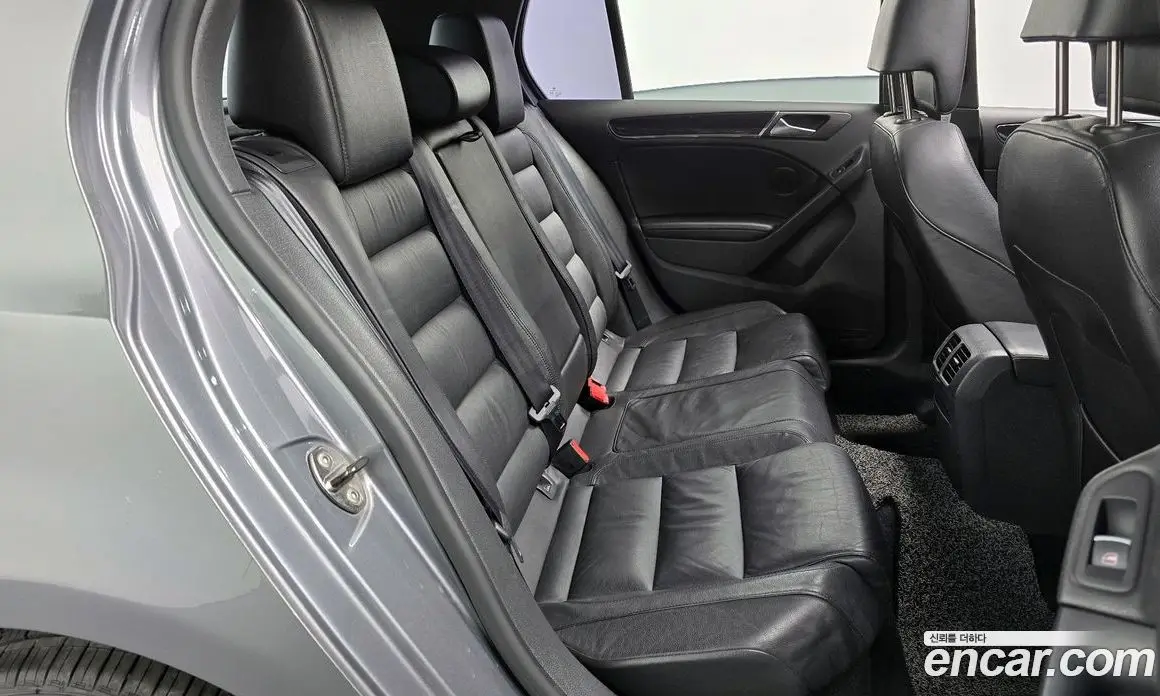 Volkswagen Golf 2011 2.0 автомат (гидро), фото 12 Volkswagen Golf 2011 2.0 автомат (гидро), фото 12