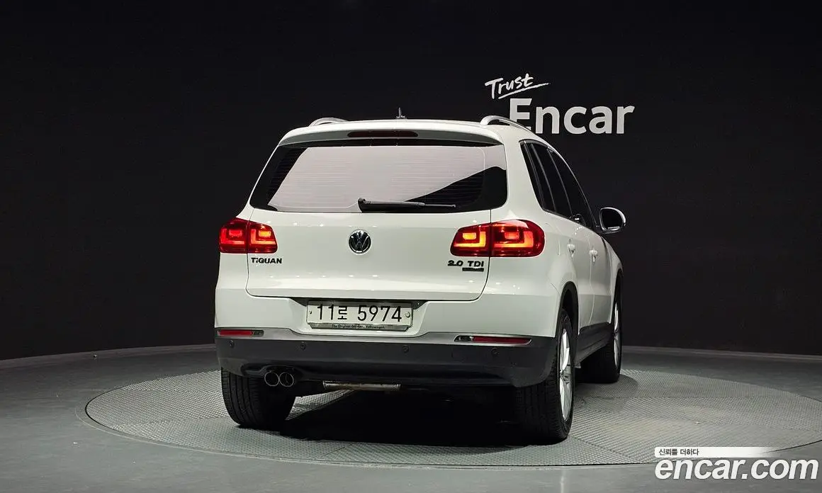 Volkswagen Tiguan 2015 2.0 автомат (гидро), фото 4