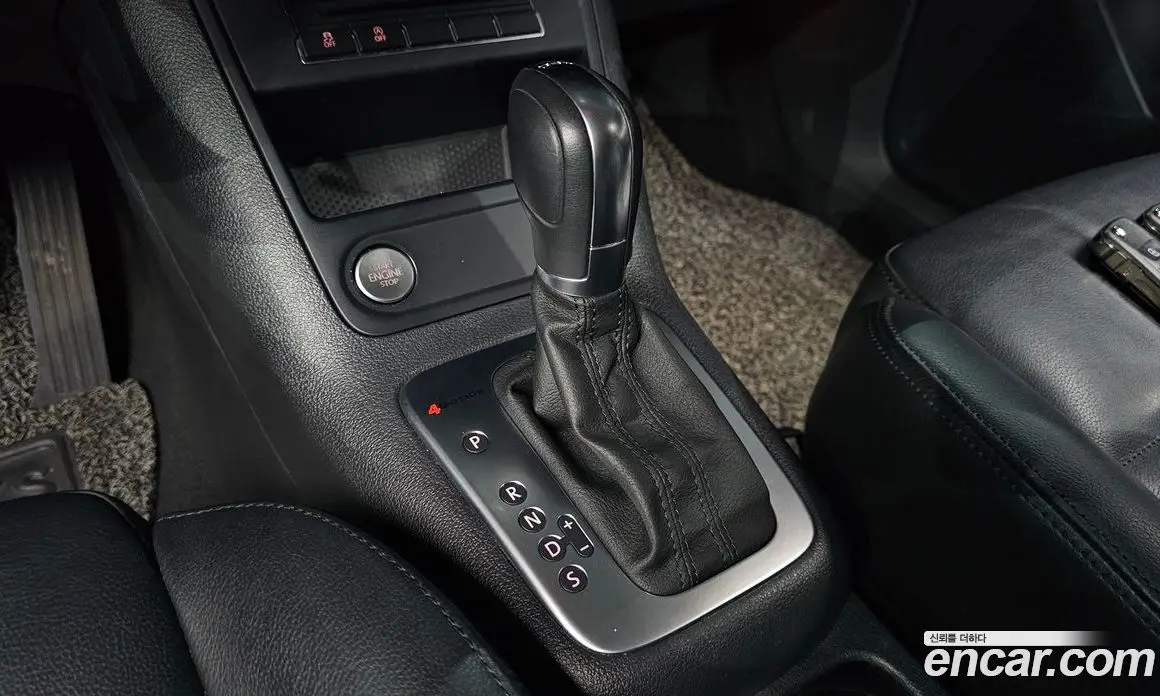 Volkswagen Tiguan 2015 2.0 автомат (гидро), фото 9