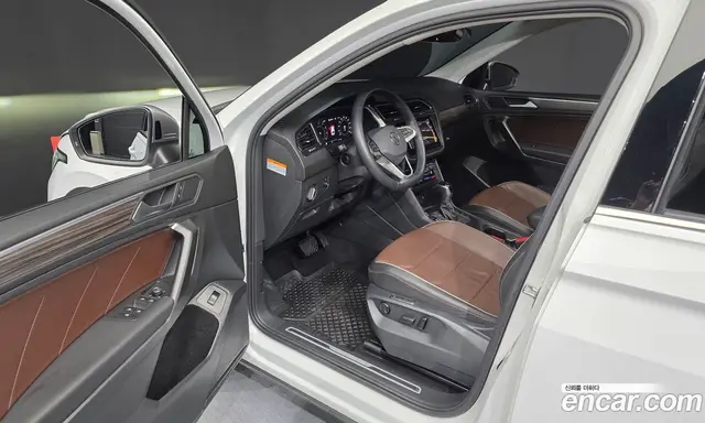 Volkswagen Tiguan 2022 2.0 автомат (гидро), миниатюра 10