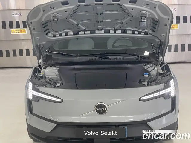 Volvo EX30 2025 0.2 автомат (гидро), миниатюра 6
