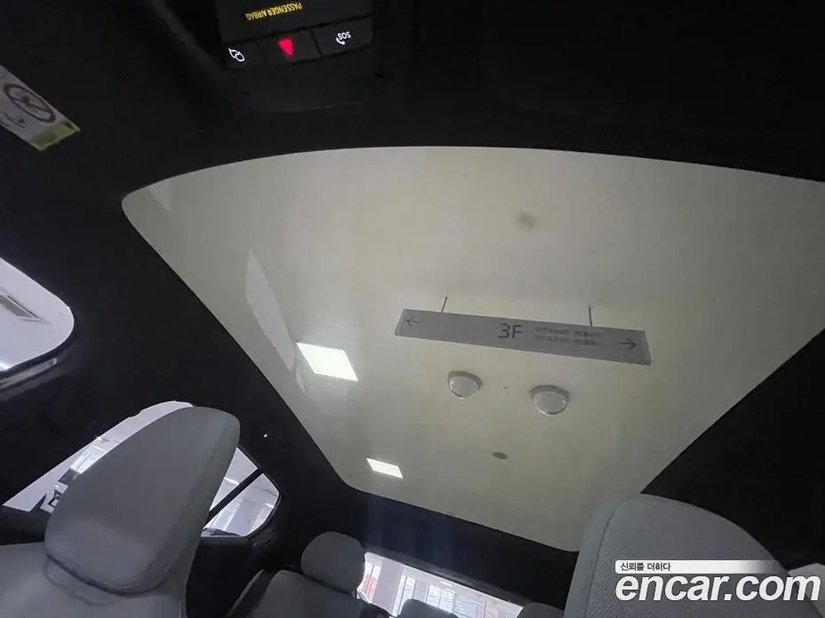 Volvo EX30 2025 0.2 автомат (гидро), фото 19