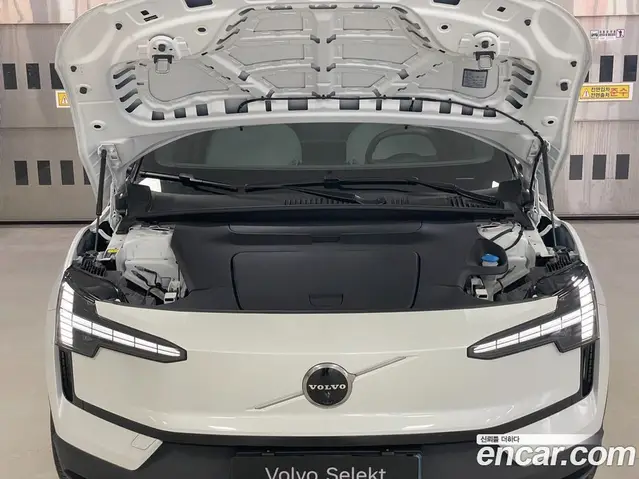 Volvo EX30 2025 0.2 автомат (гидро), миниатюра 6