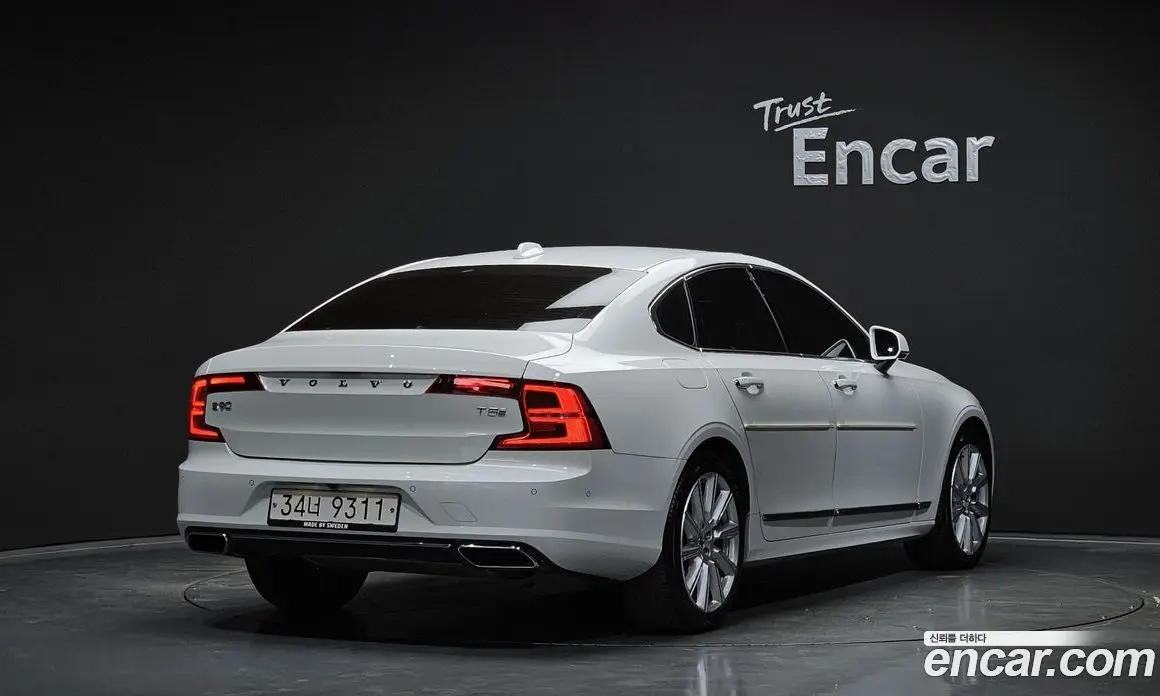 Volvo S90 2019 2.0 автомат (гидро), фото 2 Volvo S90 2019 2.0 автомат (гидро), фото 2