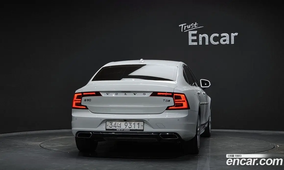 Volvo S90 2019 2.0 автомат (гидро), фото 4 Volvo S90 2019 2.0 автомат (гидро), фото 4