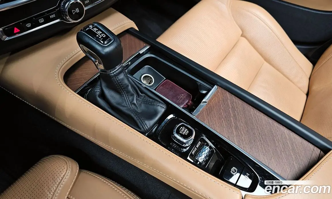Volvo S90 2019 2.0 автомат (гидро), фото 9 Volvo S90 2019 2.0 автомат (гидро), фото 9