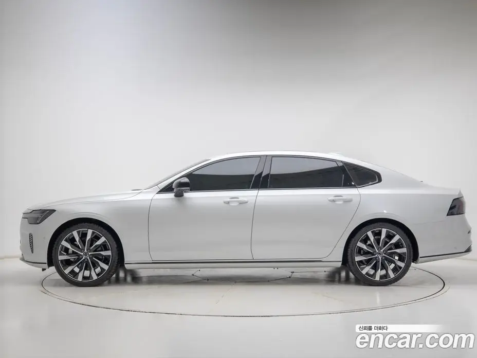 Volvo S90 2025 2.0 автомат (гидро), фото 4