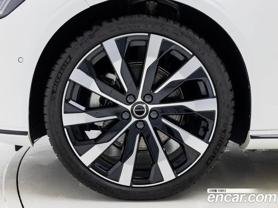 Volvo S90 2025 2.0 автомат (гидро), фото 6
