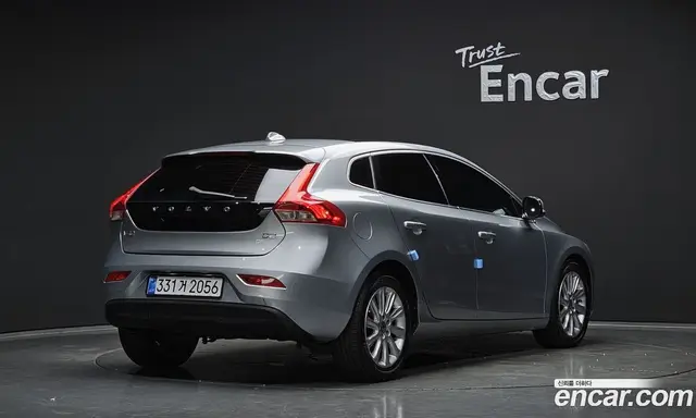 Volvo V40 2014 1.6 автомат (гидро), миниатюра 2