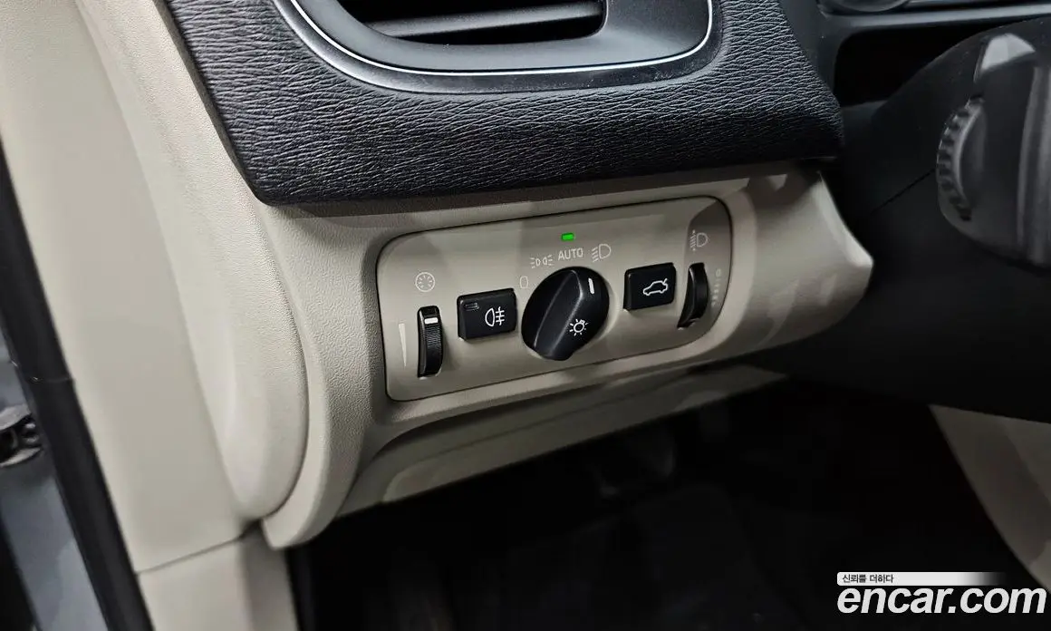 Volvo V40 2014 1.6 автомат (гидро), фото 18