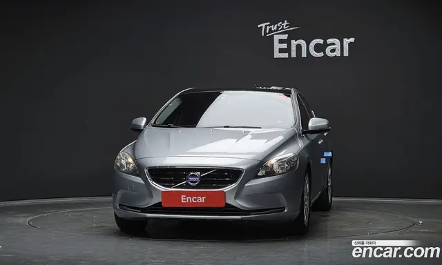 Volvo V40 2014 1.6 автомат (гидро), миниатюра 3
