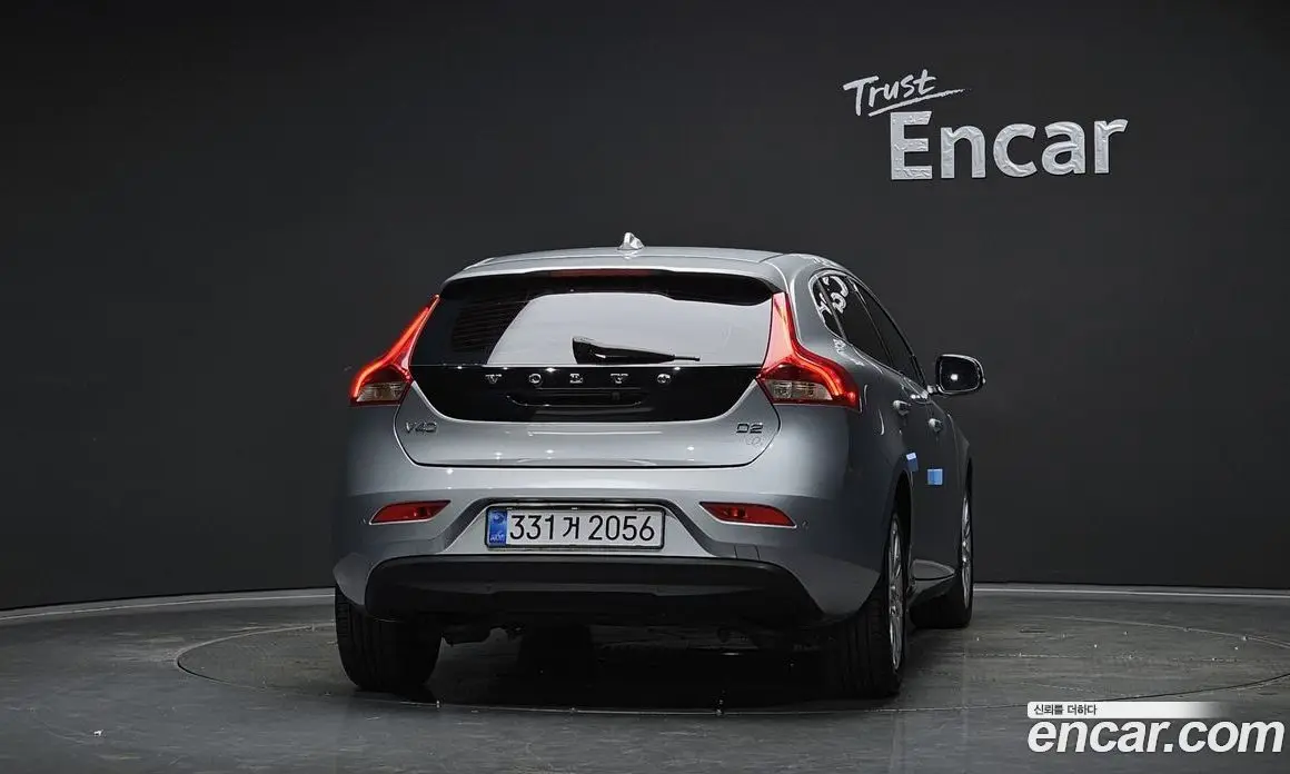 Volvo V40 2014 1.6 автомат (гидро), фото 4